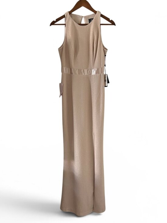 Adrianna Papell Dresses & Skirts - Adrianna Papell NEW Metallic Knit Maxi Dress/Gown In Champagne Size 4